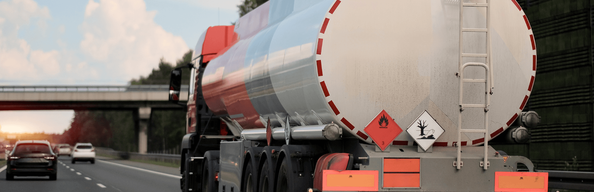 What is SASSMAQ? Get to know the voluntary certification from ABIQUIM, often required by large chemical companies from their partners