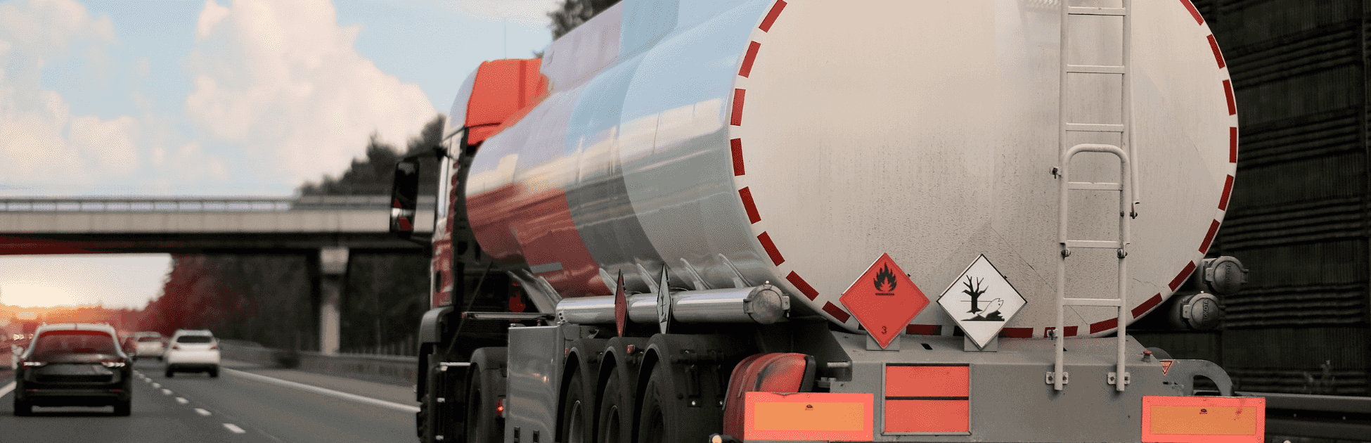 What is SASSMAQ? Get to know the voluntary certification from ABIQUIM, often required by large chemical companies from their partners